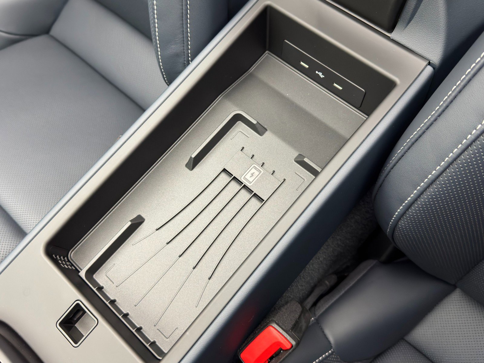 Used 2025 Porsche 911 Carrera image 36