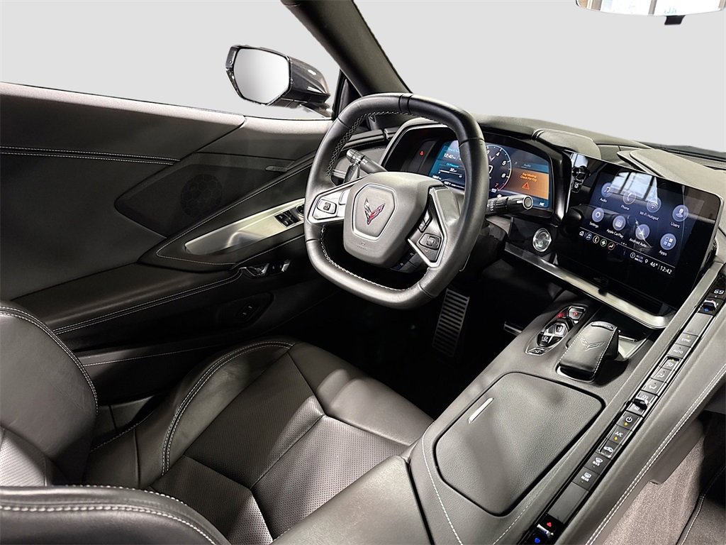 Used 2023 Chevrolet Corvette Stingray Coupe w/ Z51 Performance Package image 18