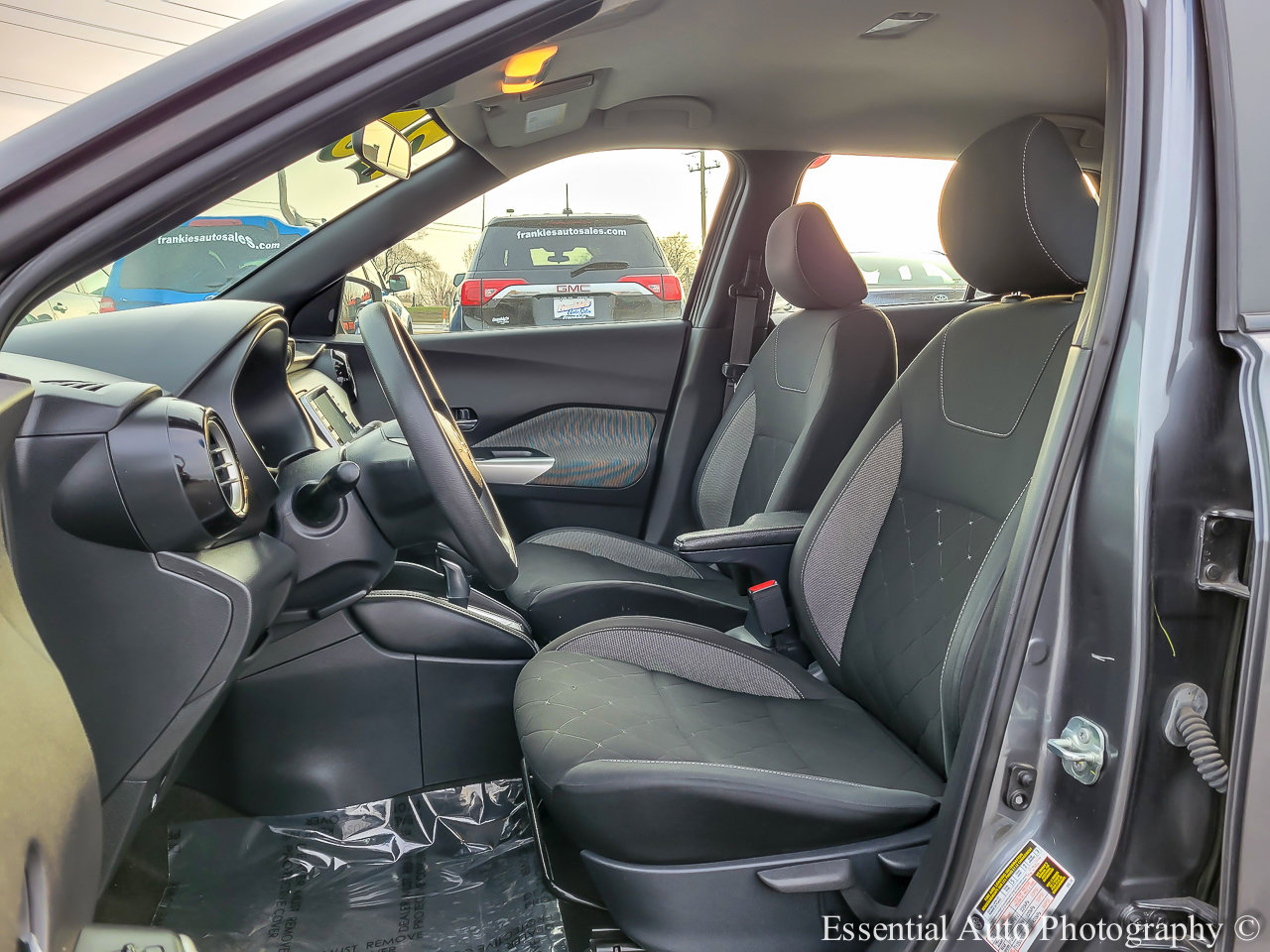 Used 2020 Nissan Kicks SV image 7