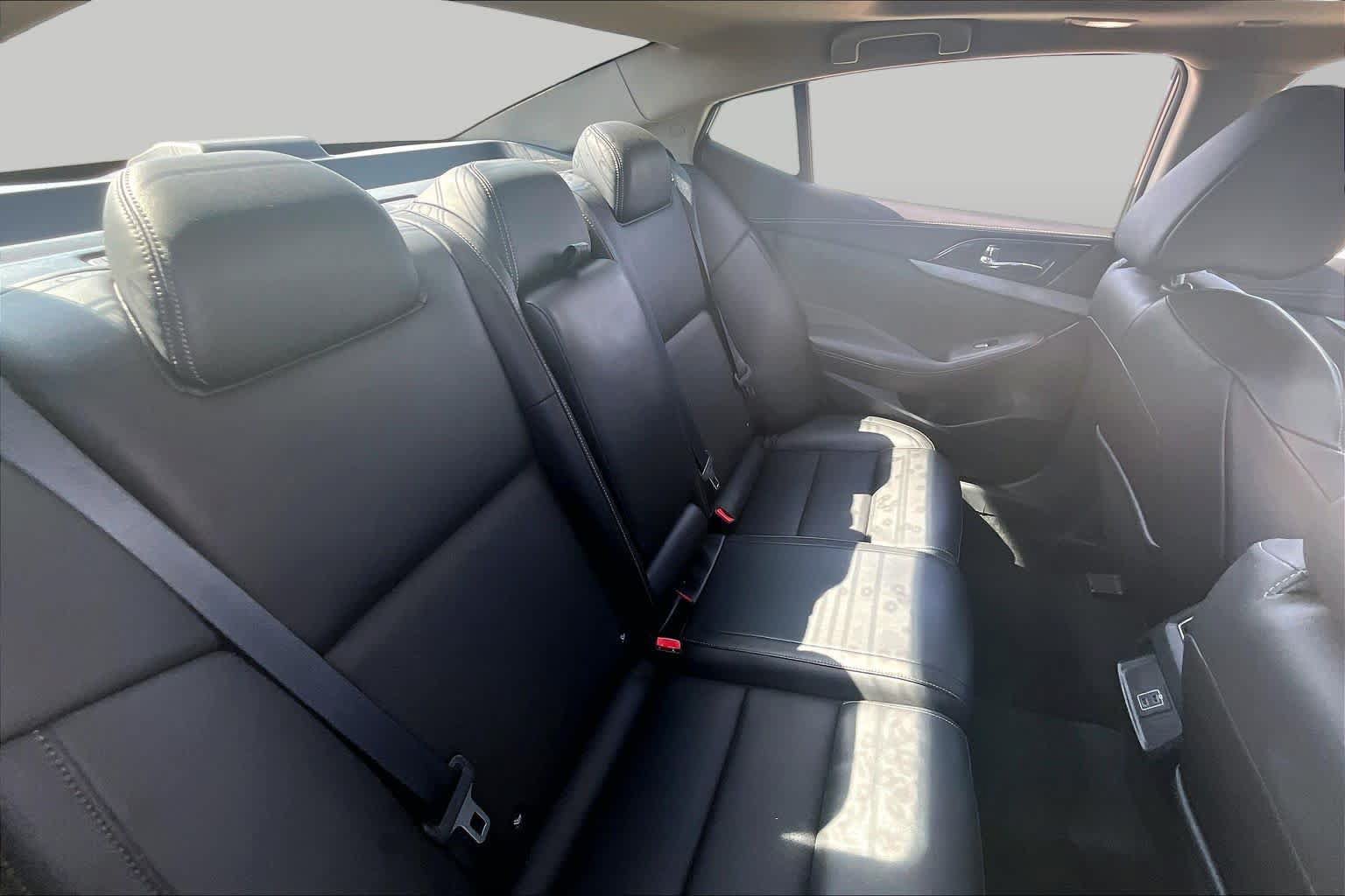 Used 2018 Nissan Maxima 3.5 SL FWD image 18