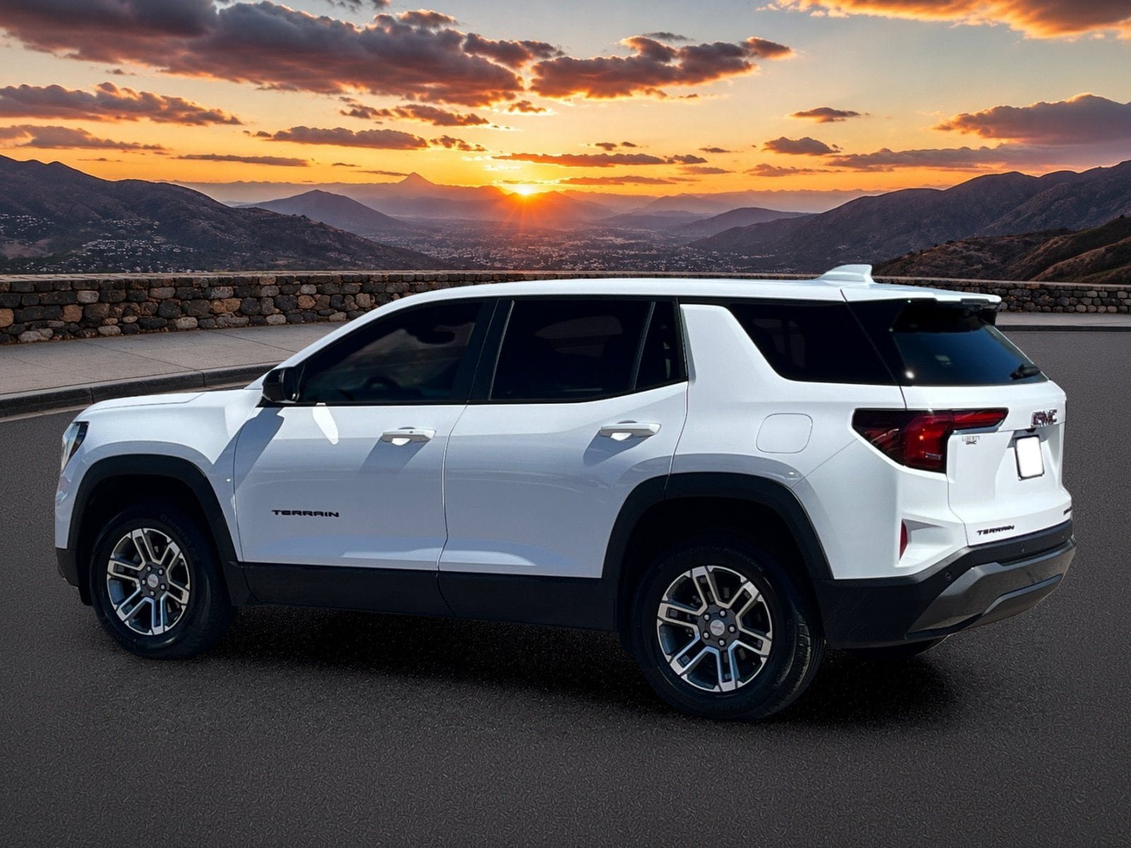 Used 2026 GMC Terrain Elevation w/ Technology Package II FWD image 4