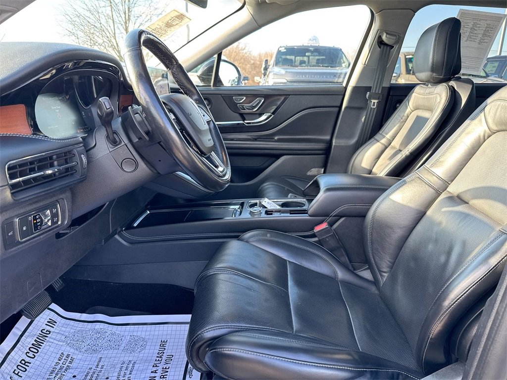 Used 2022 Lincoln Corsair Reserve w/ Equipment Group 201A image 20