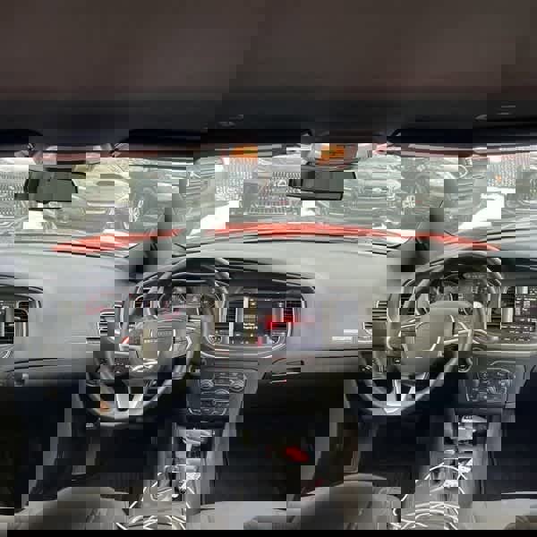 Used 2018 Dodge Charger R/T image 10