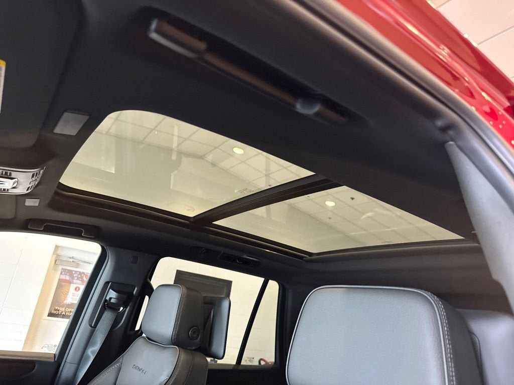 New 2026 GMC Yukon Denali w/ Advanced Technology Package AWD/4WD image 28