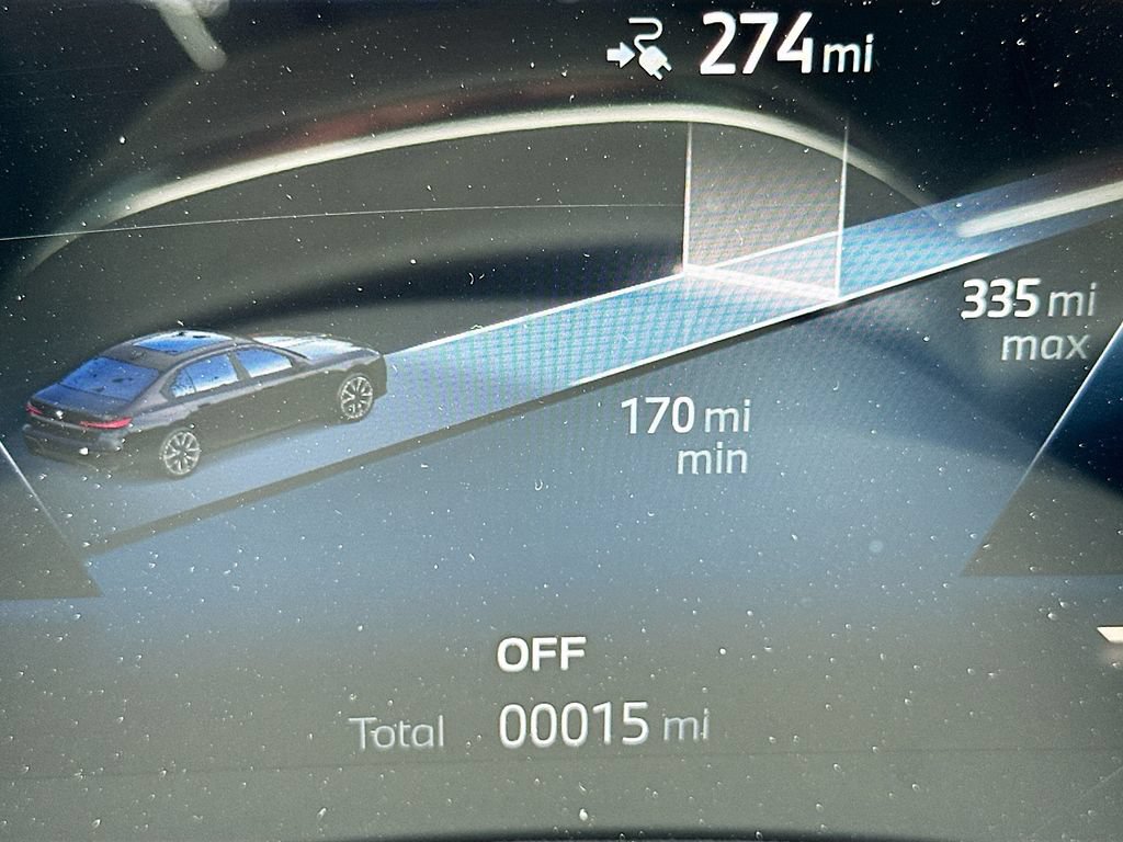 New 2026 BMW i7 xDrive60 w/ Premium Package AWD/4WD image 12