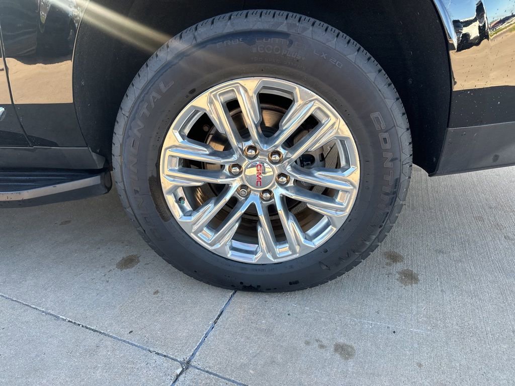 Used 2022 GMC Yukon XL SLT AWD/4WD image 8