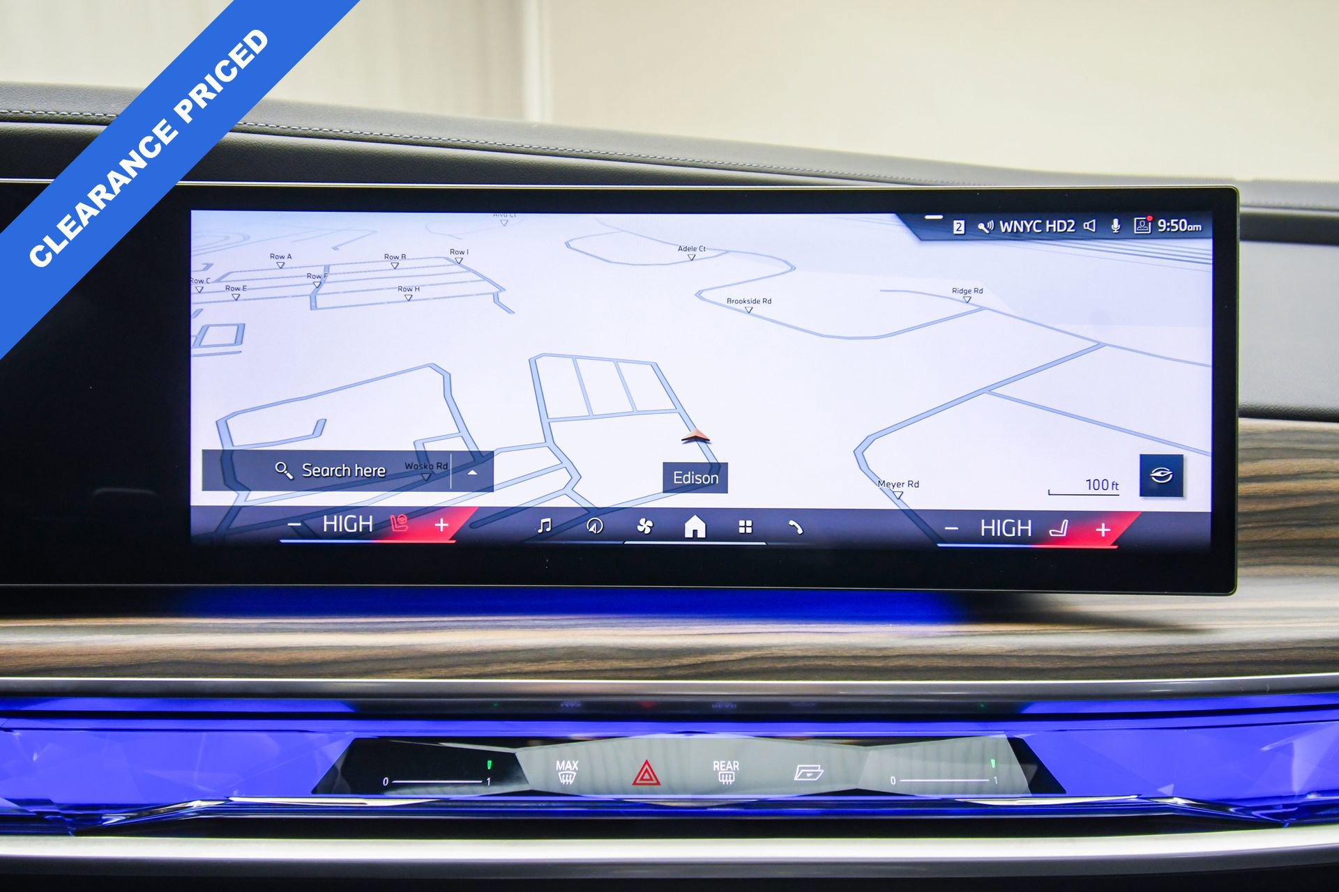 Used 2024 BMW 760i xDrive w/ Premium Package 2 image 40