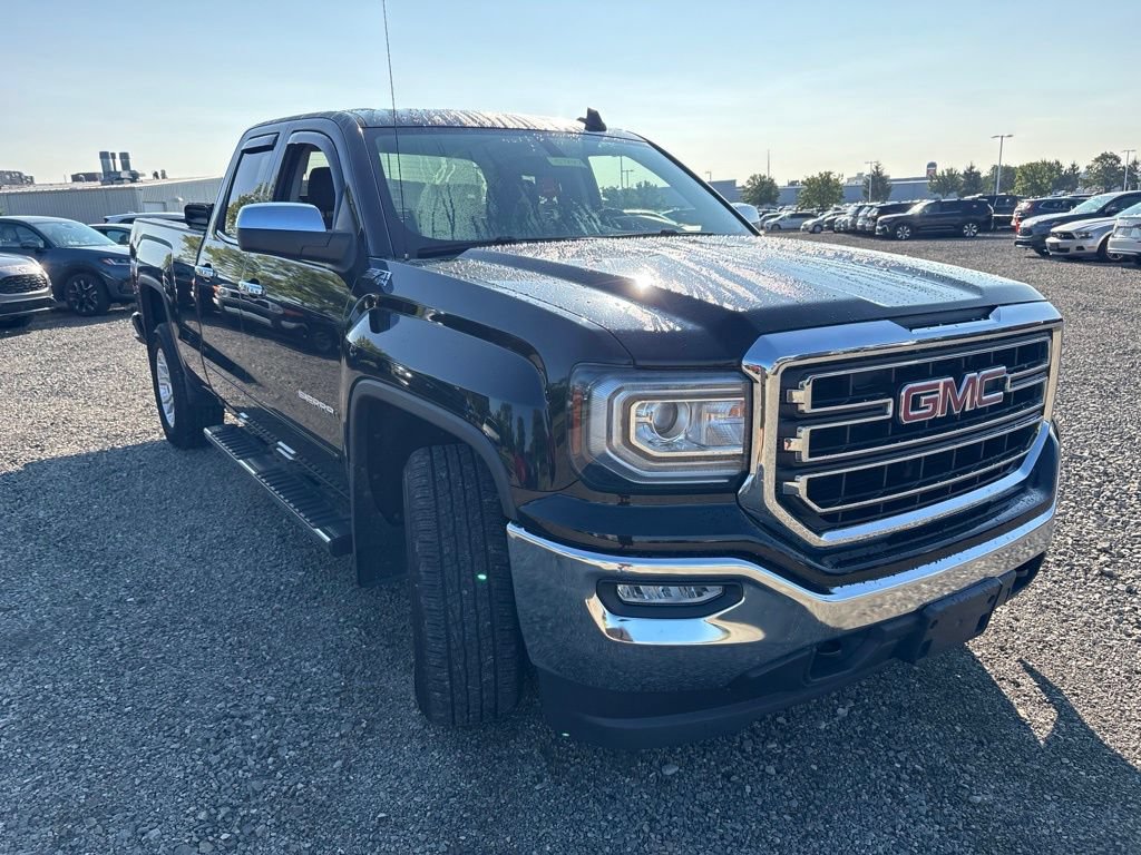 Used 2018 GMC Sierra 1500 SLE w/ SLE Value Package AWD/4WD image 13