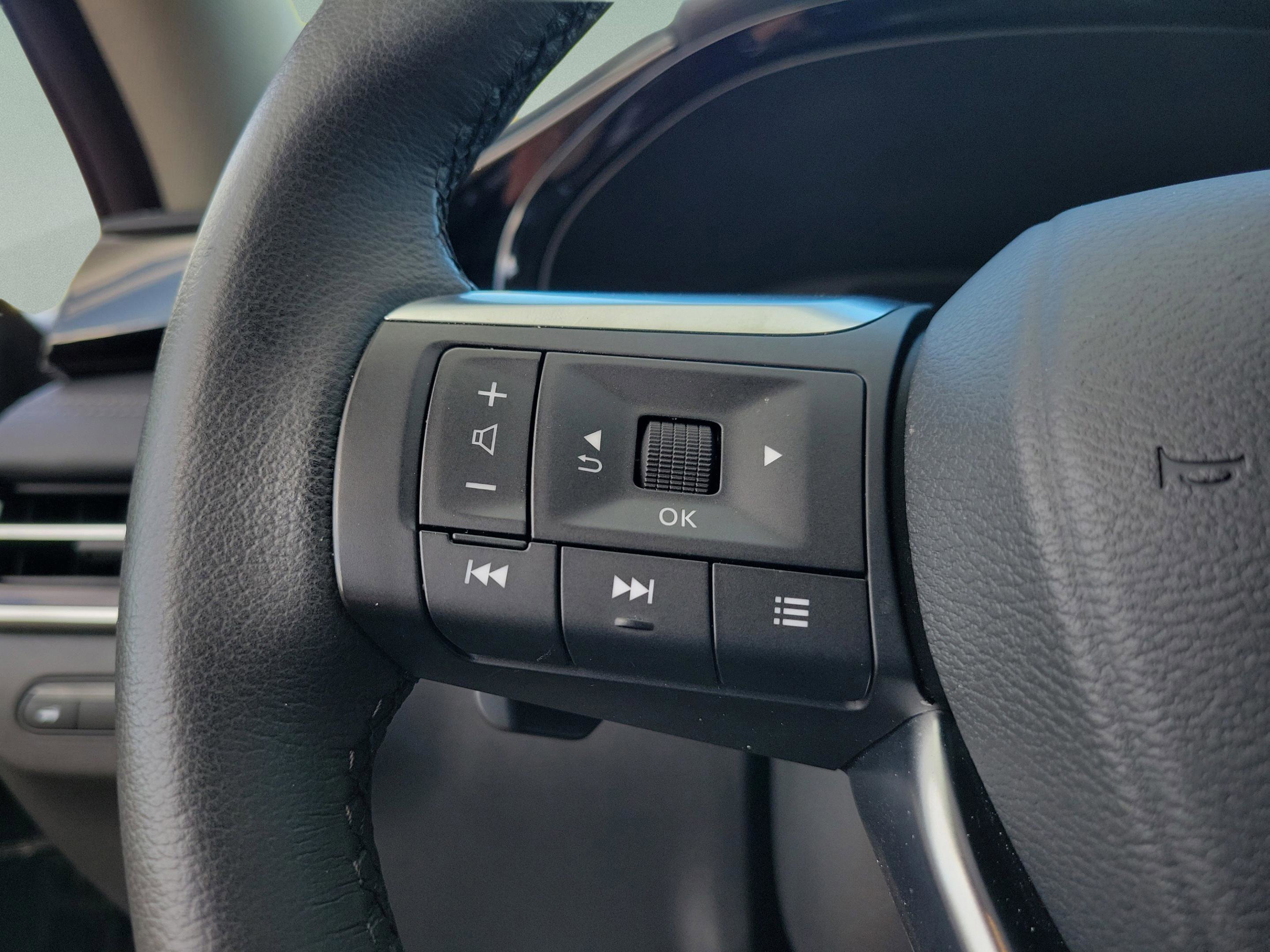 Certified 2025 INFINITI QX60 Pure image 12