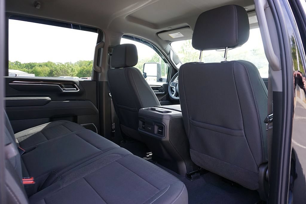 Used 2025 Chevrolet Silverado 2500 LT w/ All Star Edition AWD/4WD image 47