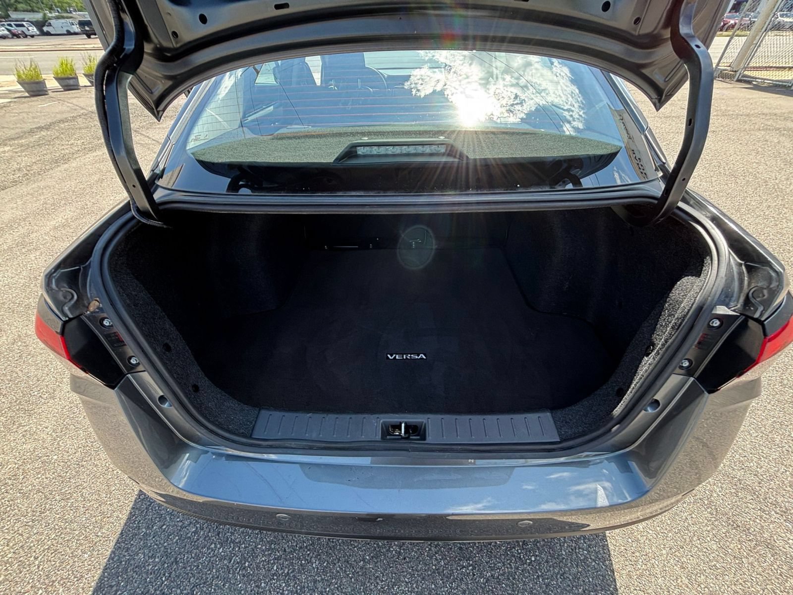 Used 2025 Nissan Versa SV FWD image 29