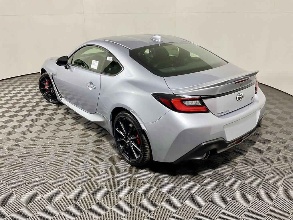 New 2025 Toyota GR86 Premium image 10