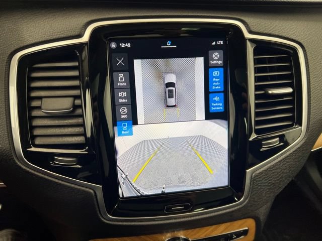 Used 2024 Volvo XC90 T8 Plus w/ Protection Package Premier AWD/4WD image 19