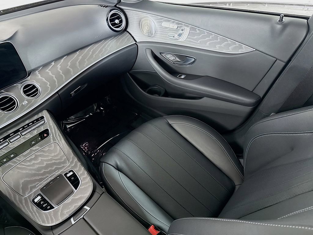 Used 2021 Mercedes-Benz E 350 4MATIC Sedan image 25