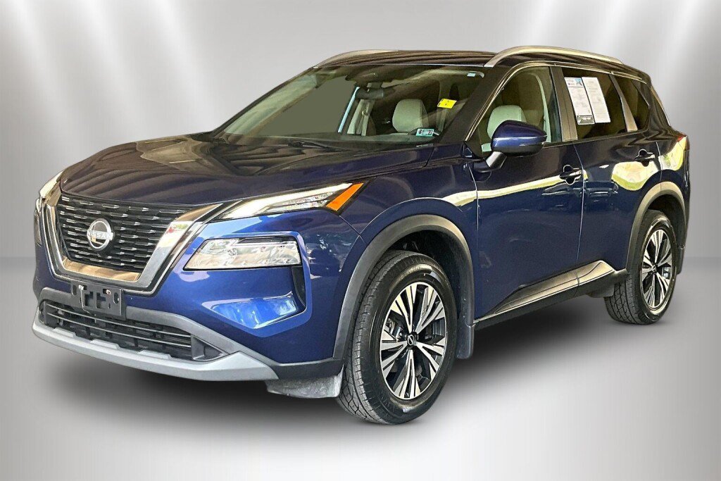 Used 2023 Nissan Rogue SV w/ SV Premium Package AWD/4WD image 3