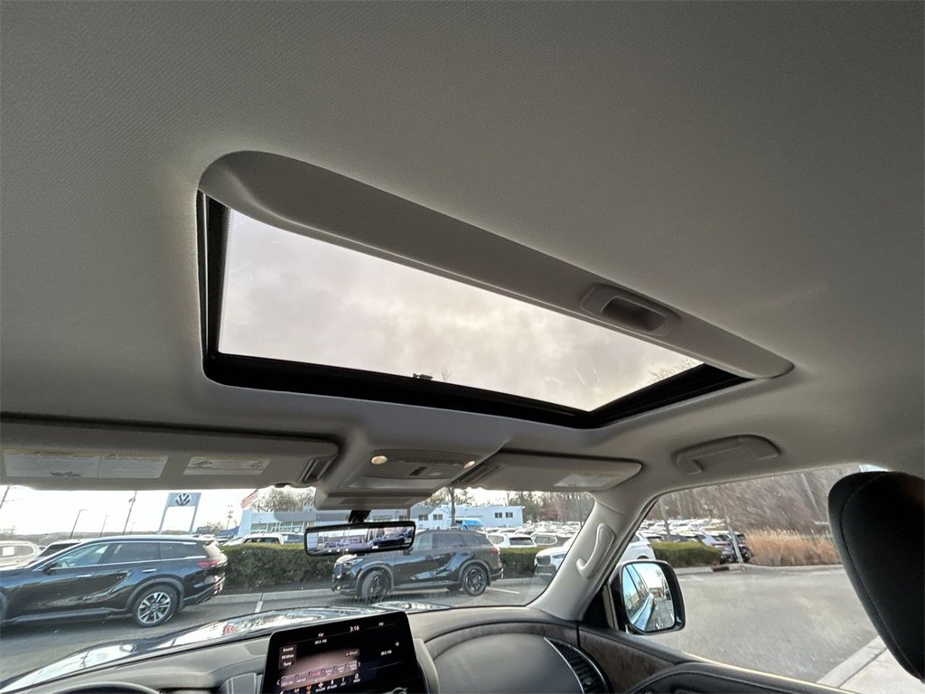 Certified 2023 INFINITI QX80 Premium Select w/ Cargo Package image 25