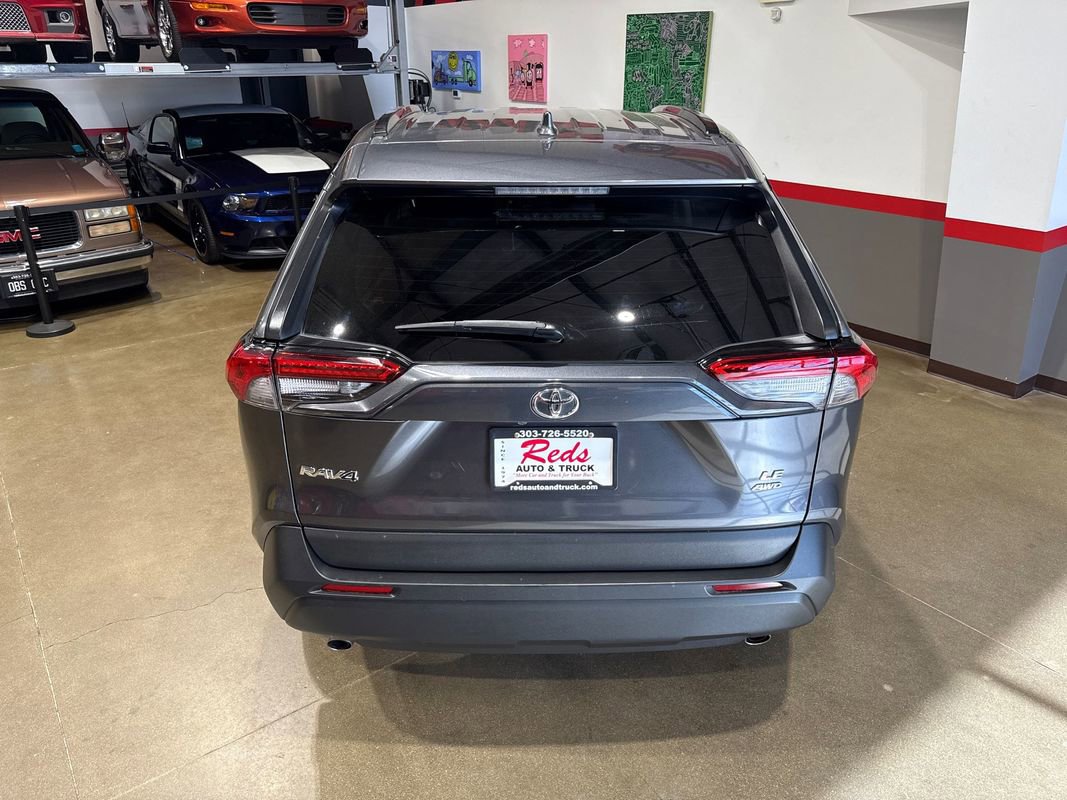 Used 2021 Toyota RAV4 LE AWD/4WD image 42