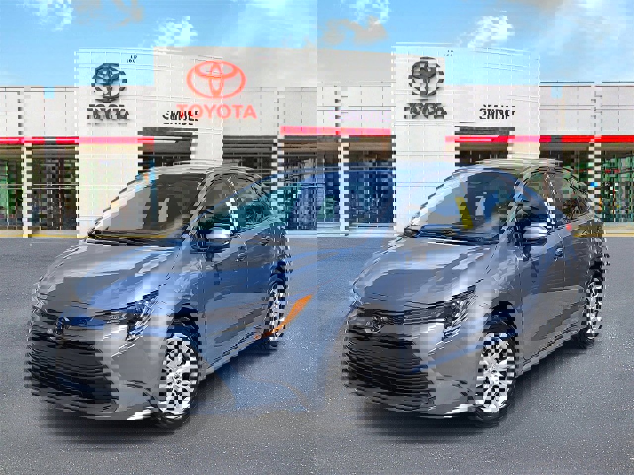 Used 2024 Toyota Corolla LE image 1