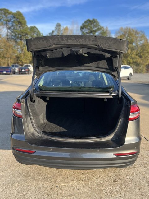 Used 2019 Ford Fusion SE image 10
