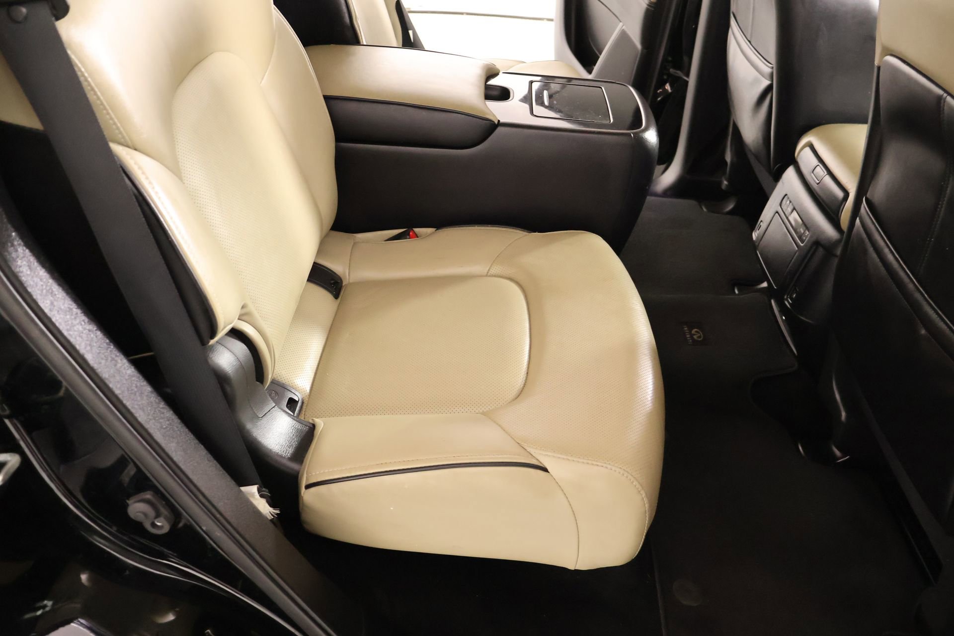 Used 2022 INFINITI QX80 Premium Select w/ Cargo Package image 16