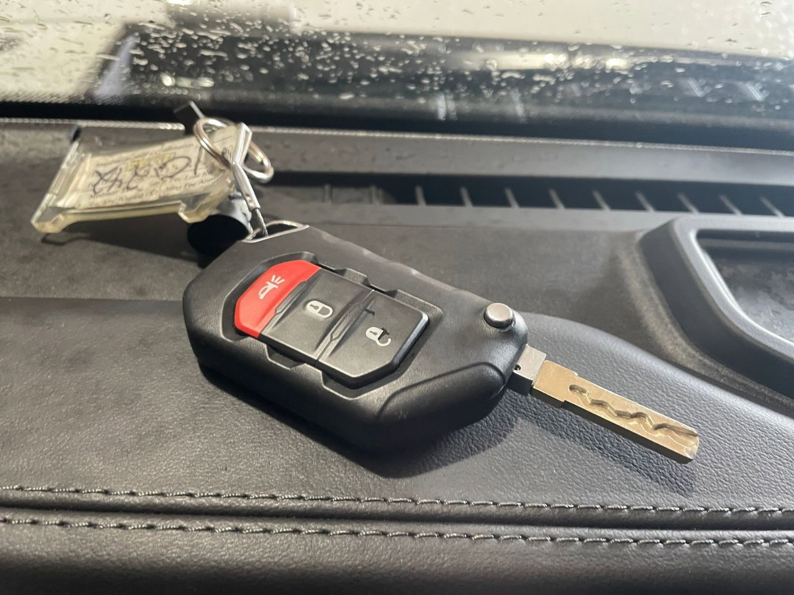 Used 2025 Jeep Wrangler Unlimited Rubicon AWD/4WD image 21