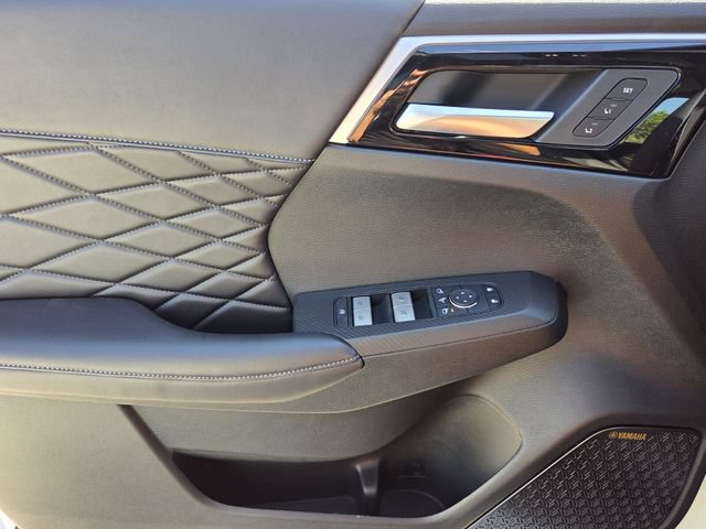 New 2026 Mitsubishi Outlander SEL Black Edition FWD image 12