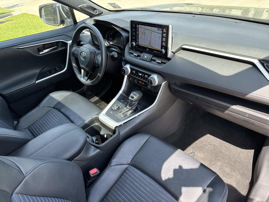 Used 2020 Toyota RAV4 XSE w/ Carpet Mat Package image 15