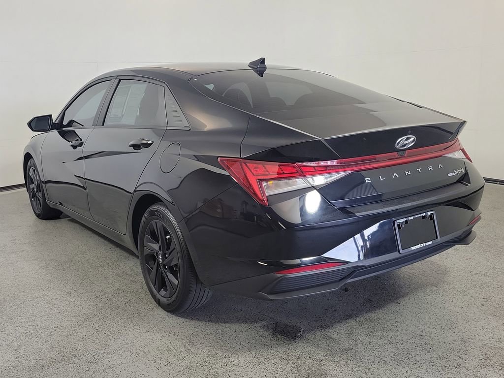 Used 2023 Hyundai Elantra Blue image 5