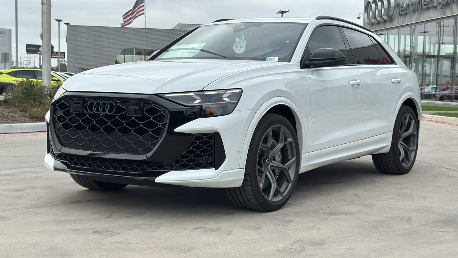 New 2026 Audi RS Q8 performance image 3
