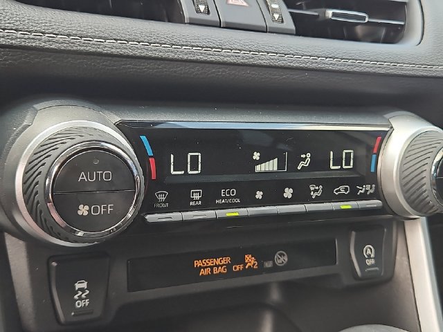 Used 2022 Toyota RAV4 XLE Premium FWD image 21
