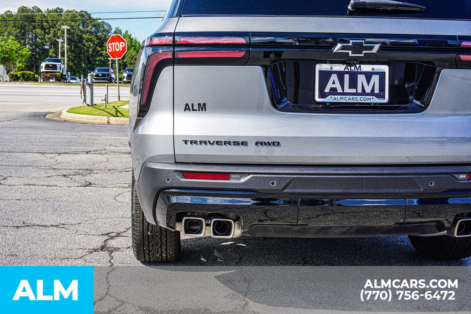 Used 2025 Chevrolet Traverse LT w/ Enhanced Driving Package AWD/4WD image 18