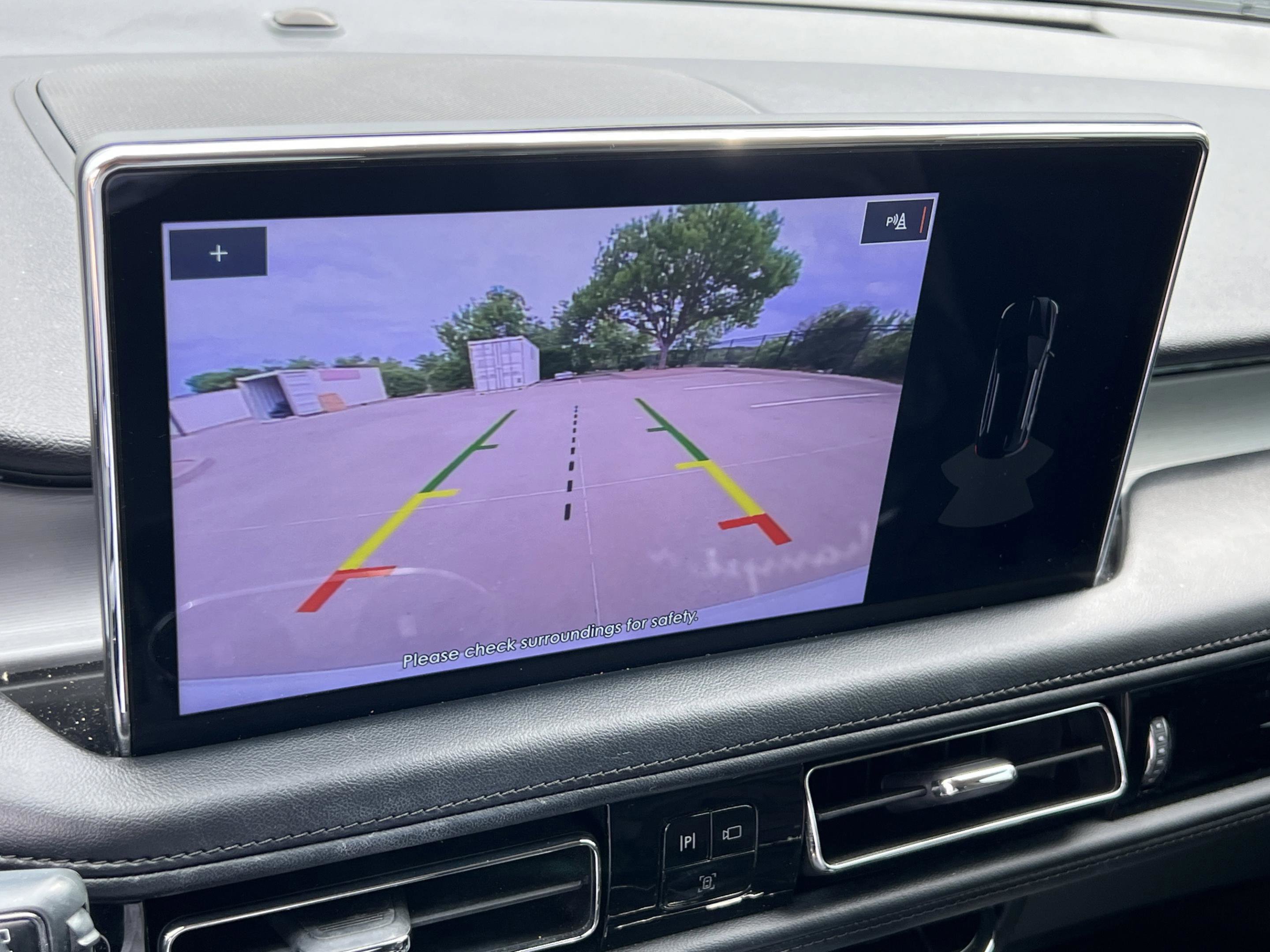 Used 2023 Lincoln Nautilus FWD image 21