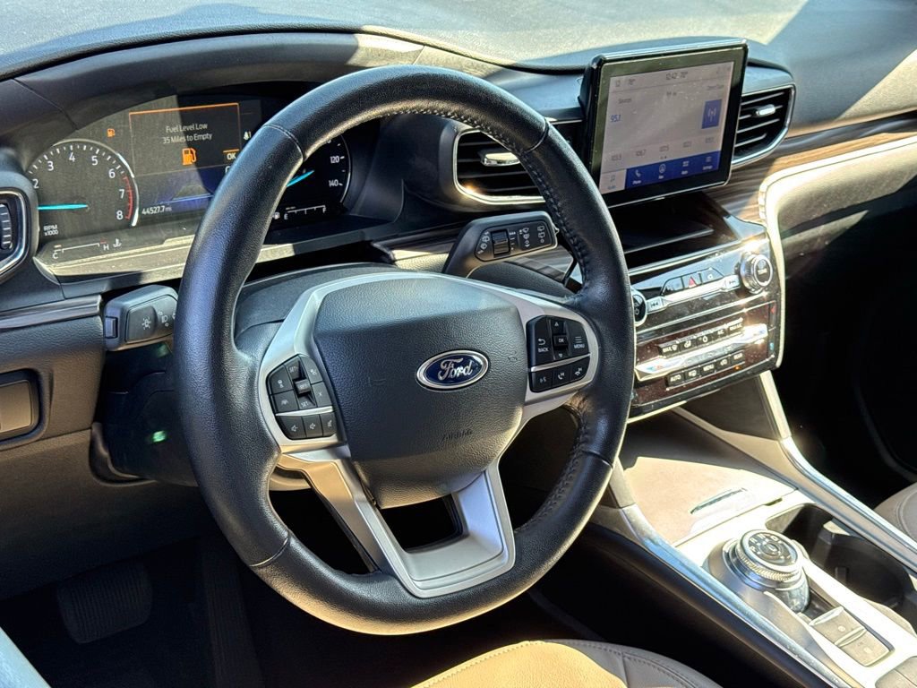 Used 2023 Ford Explorer Limited w/ Equipment Group 301A image 21