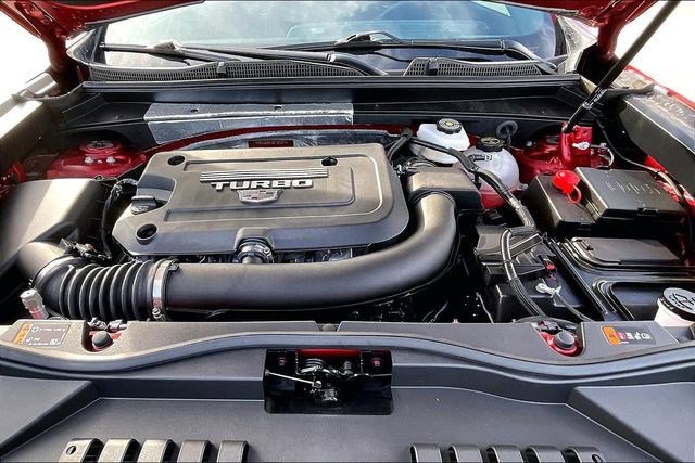 Used 2025 Cadillac XT4 Sport image 11