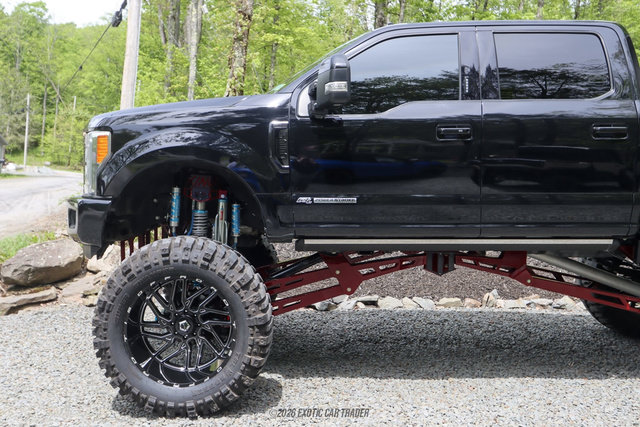 Used 2017 Ford F250 Platinum w/ Platinum Ultimate Package AWD/4WD image 4