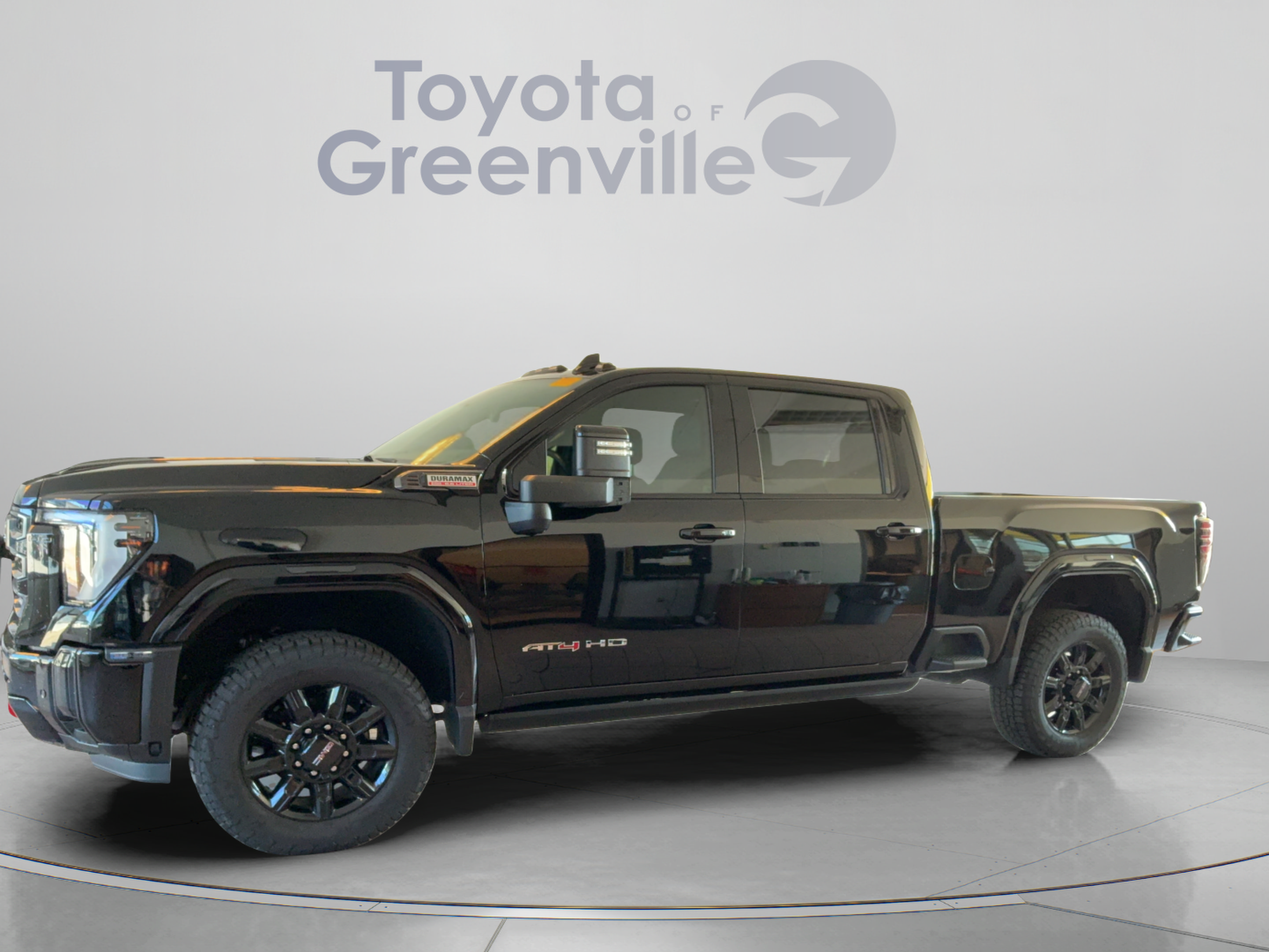 Used 2025 GMC Sierra 2500 AT4 w/ AT4 Premium Plus Package AWD/4WD image 2