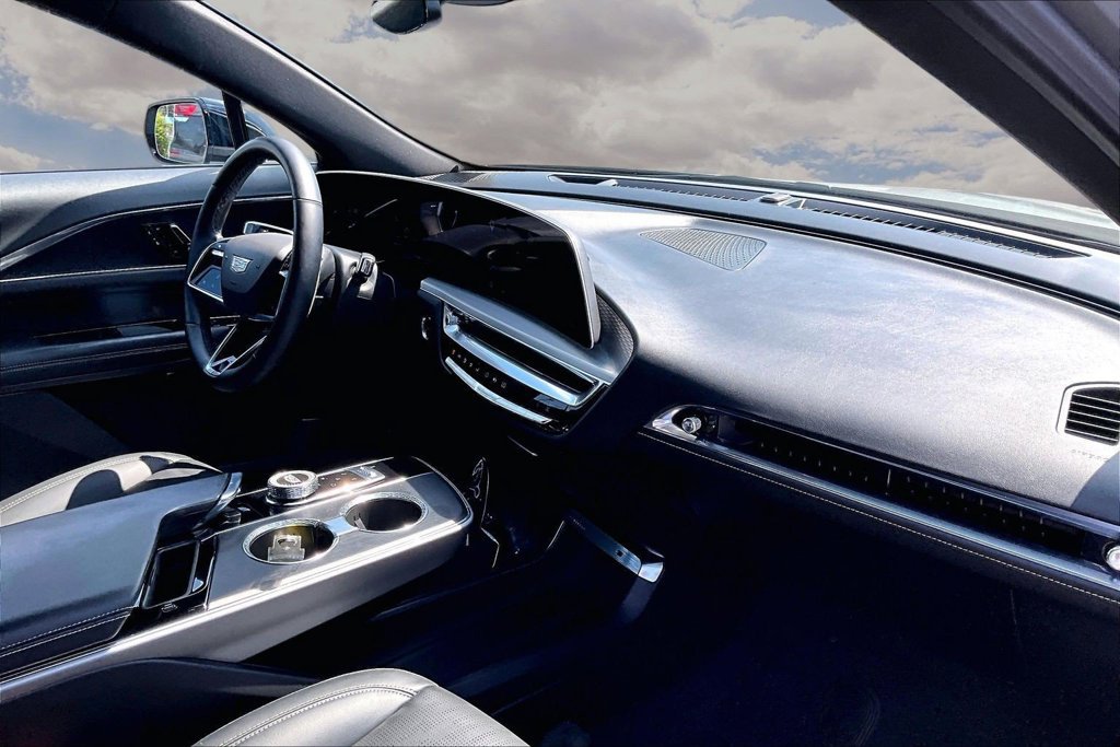 Certified 2024 Cadillac Lyriq Luxury w/ LPO, Floor Liner Package AWD/4WD image 26