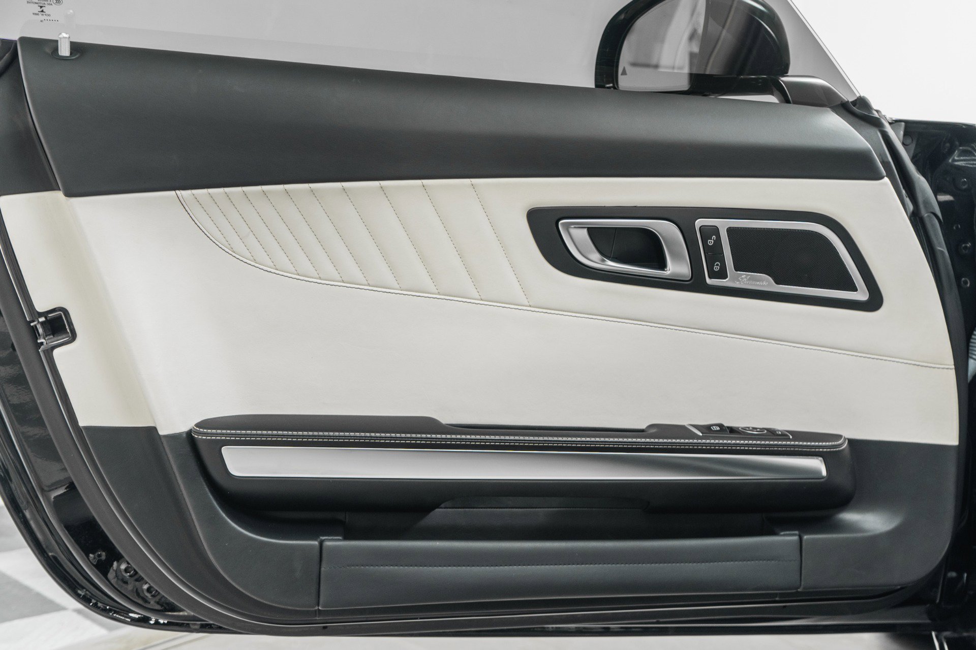 Used 2017 Mercedes-Benz AMG GT Coupe image 32
