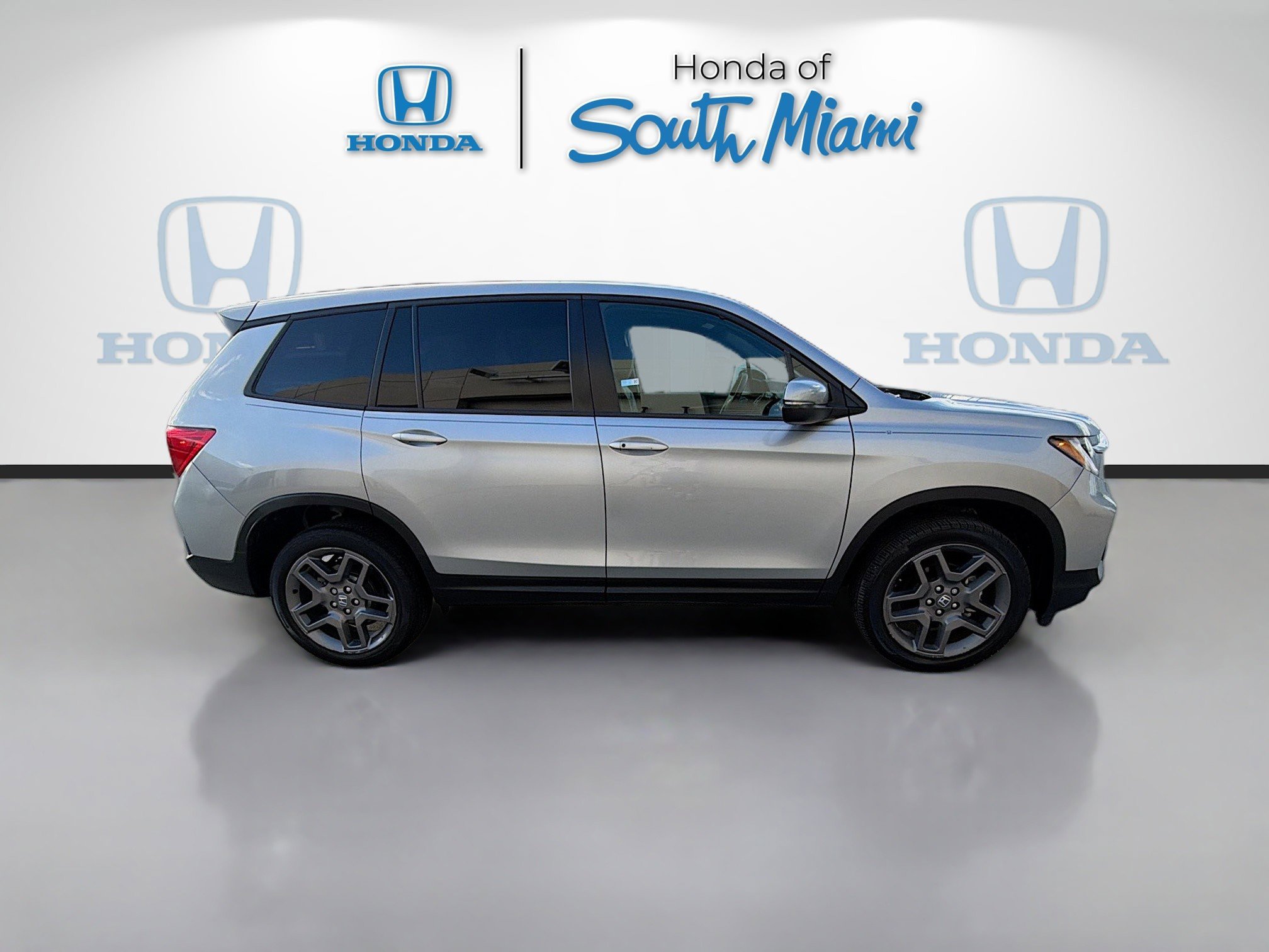 Certified 2023 Honda Passport EX-L image 8