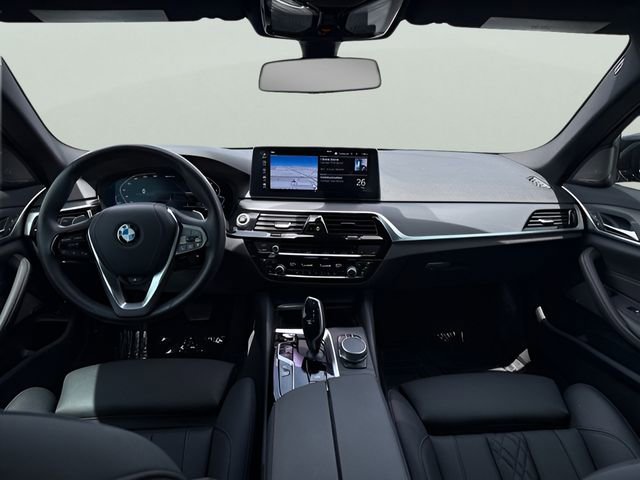 Certified 2021 BMW 530e xDrive w/ Premium Package AWD/4WD image 12