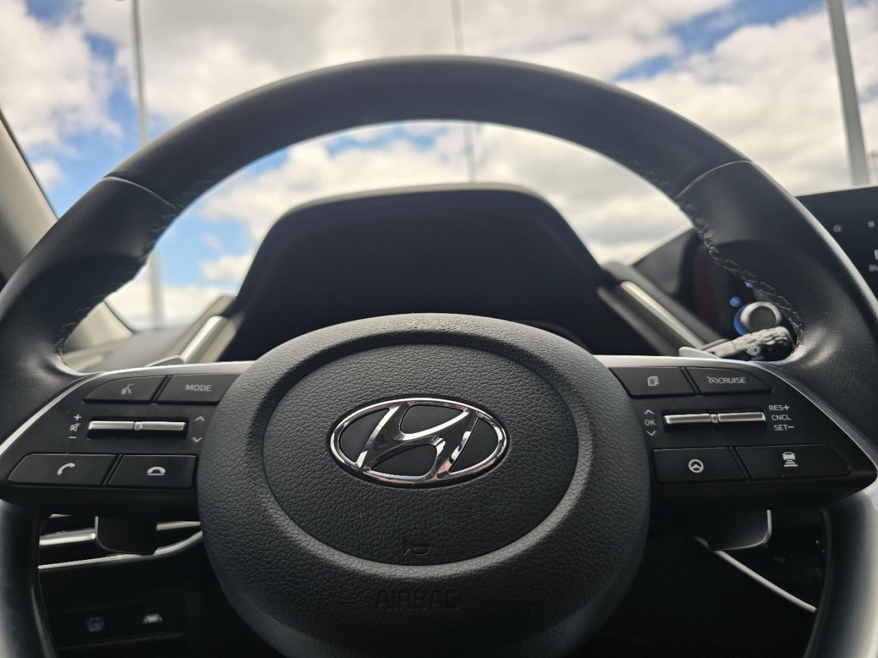 Used 2023 Hyundai Sonata SEL w/ Cargo Package FWD image 27