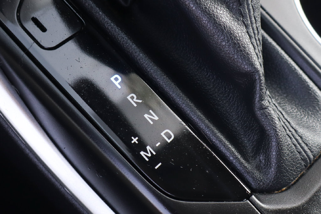 Used 2021 Toyota Highlander L FWD image 36