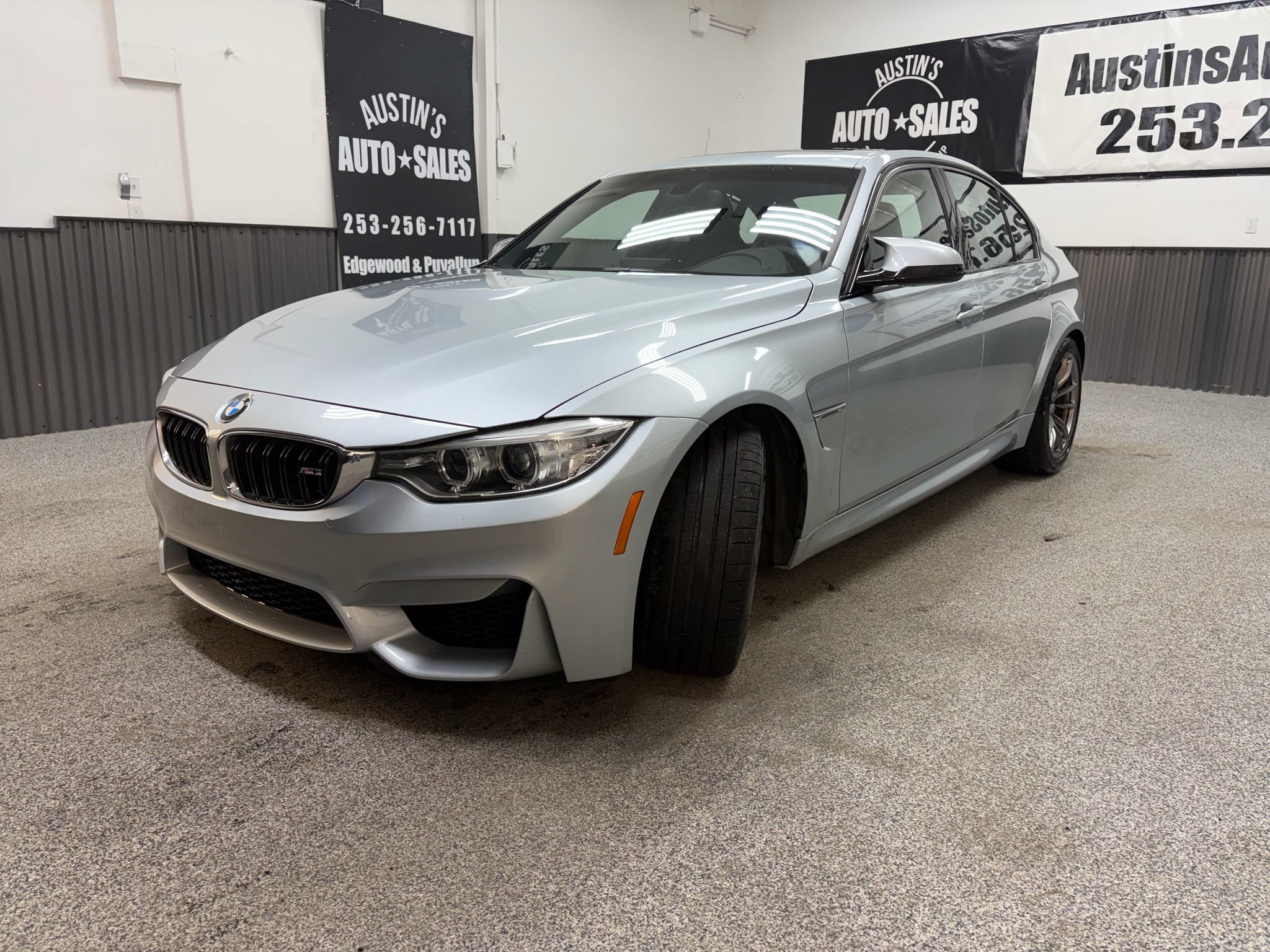 Used 2015 BMW M3 RWD image 6