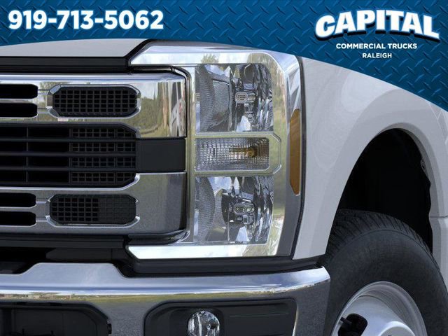New 2026 Ford F350 XL w/ XL Chrome Package image 18