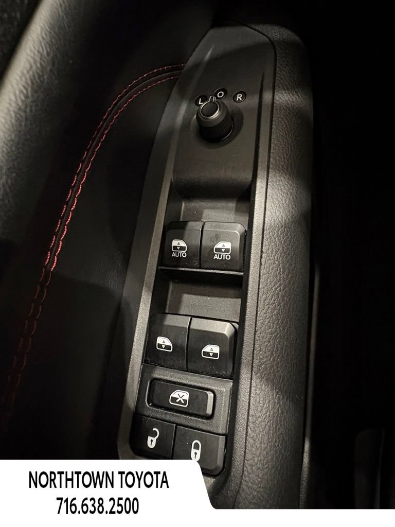 Used 2024 Jeep Compass Trailhawk AWD/4WD image 26