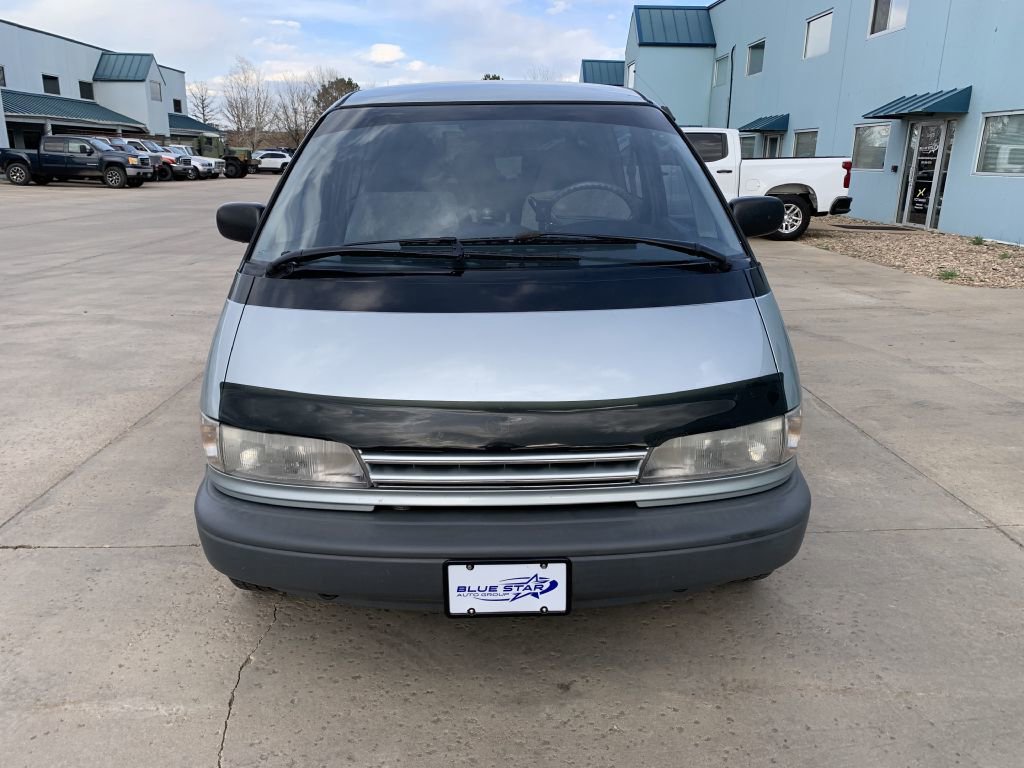 Used 1992 Toyota Previa Deluxe RWD image 8