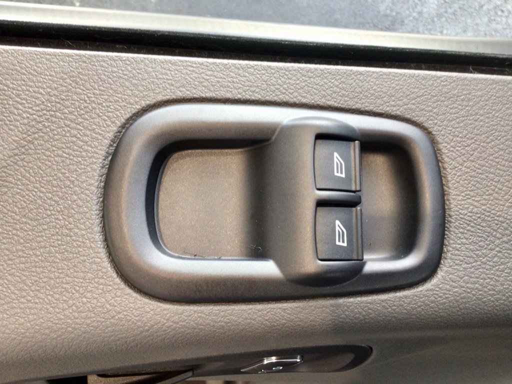 New 2025 Ford Transit 250 148 Medium Roof image 15