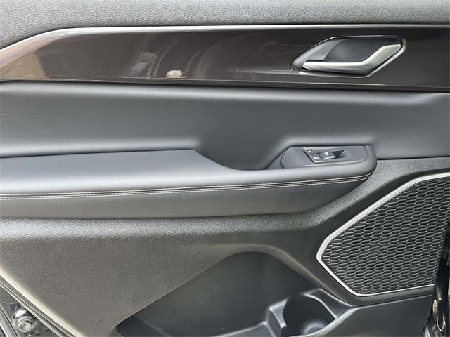 Used 2022 Jeep Grand Cherokee L Laredo w/ Luxury Tech Group I image 20