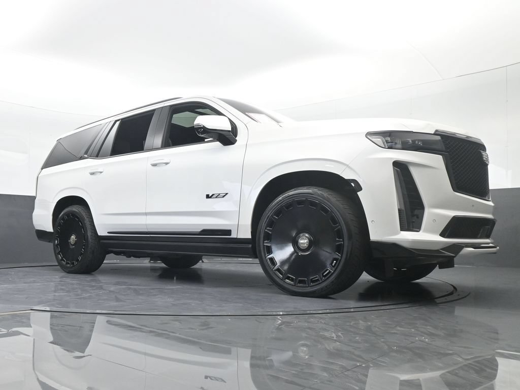Used 2023 Cadillac Escalade V AWD/4WD image 92