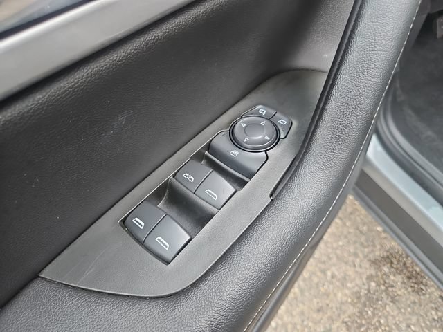 Used 2025 Chevrolet Blazer LT FWD image 11